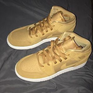 Brown Jordan 1 Mid Youth Size